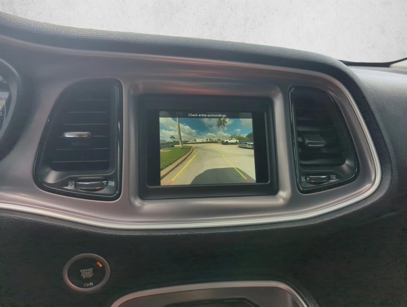 2022 Dodge Challenger SXT RWD