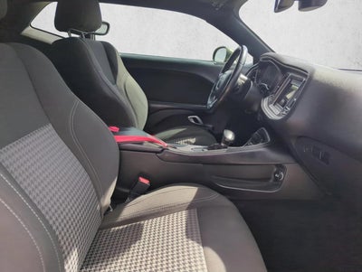 2022 Dodge Challenger SXT RWD