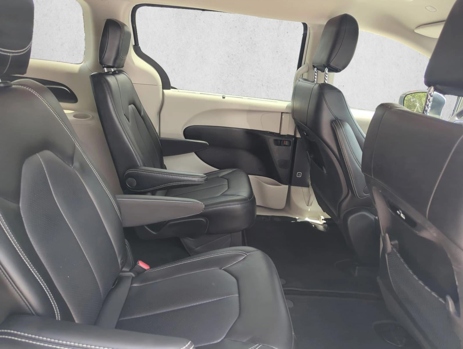 2023 Chrysler Pacifica Touring L FWD