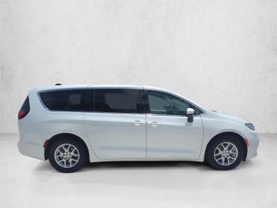 2023 Chrysler Pacifica Touring L FWD