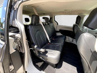 2020 Chrysler Pacifica Touring L FWD