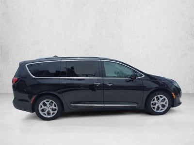 2018 Chrysler Pacifica Touring L FWD