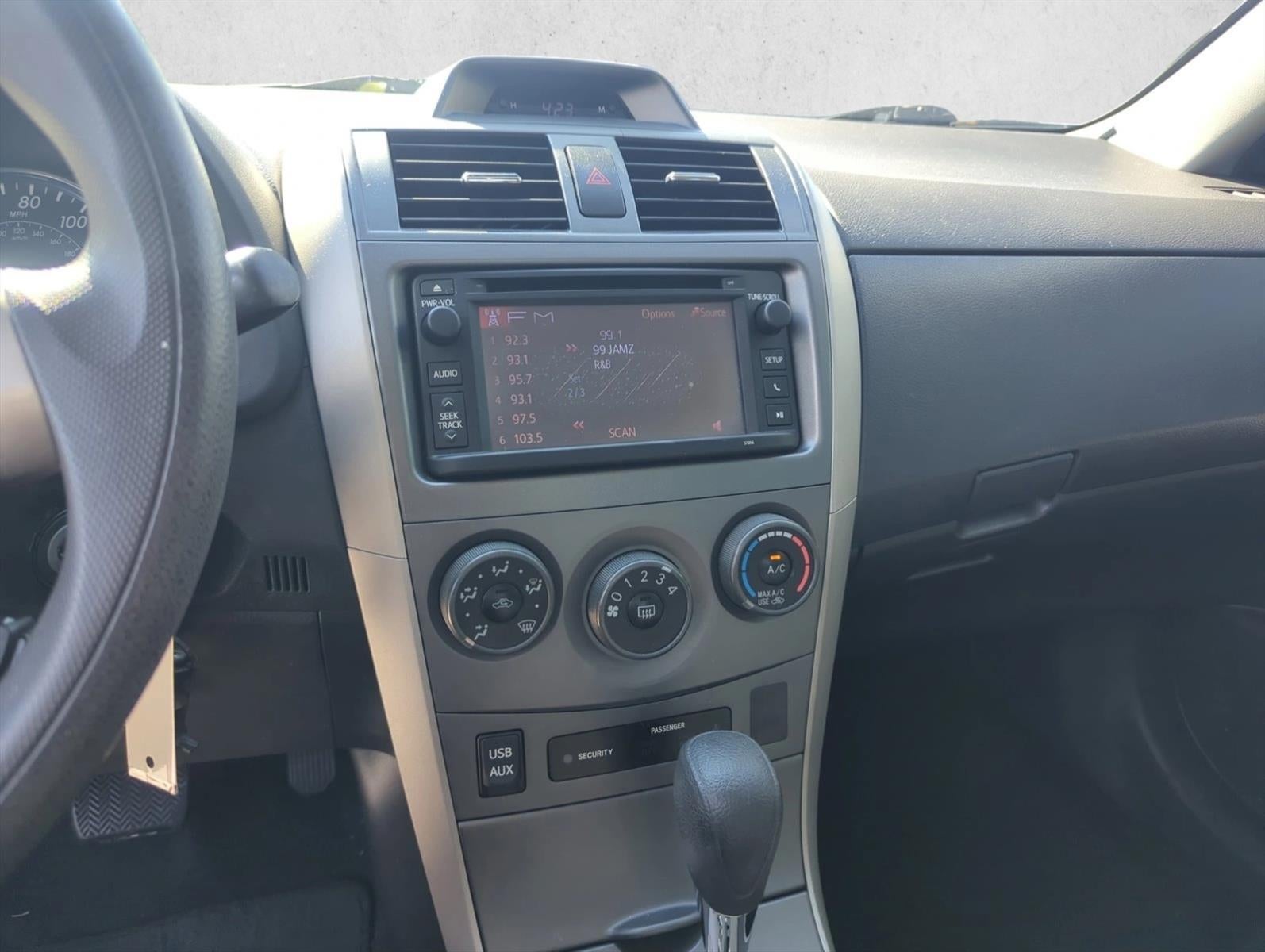 2013 Toyota Corolla 4dr Sdn Auto S (Natl)