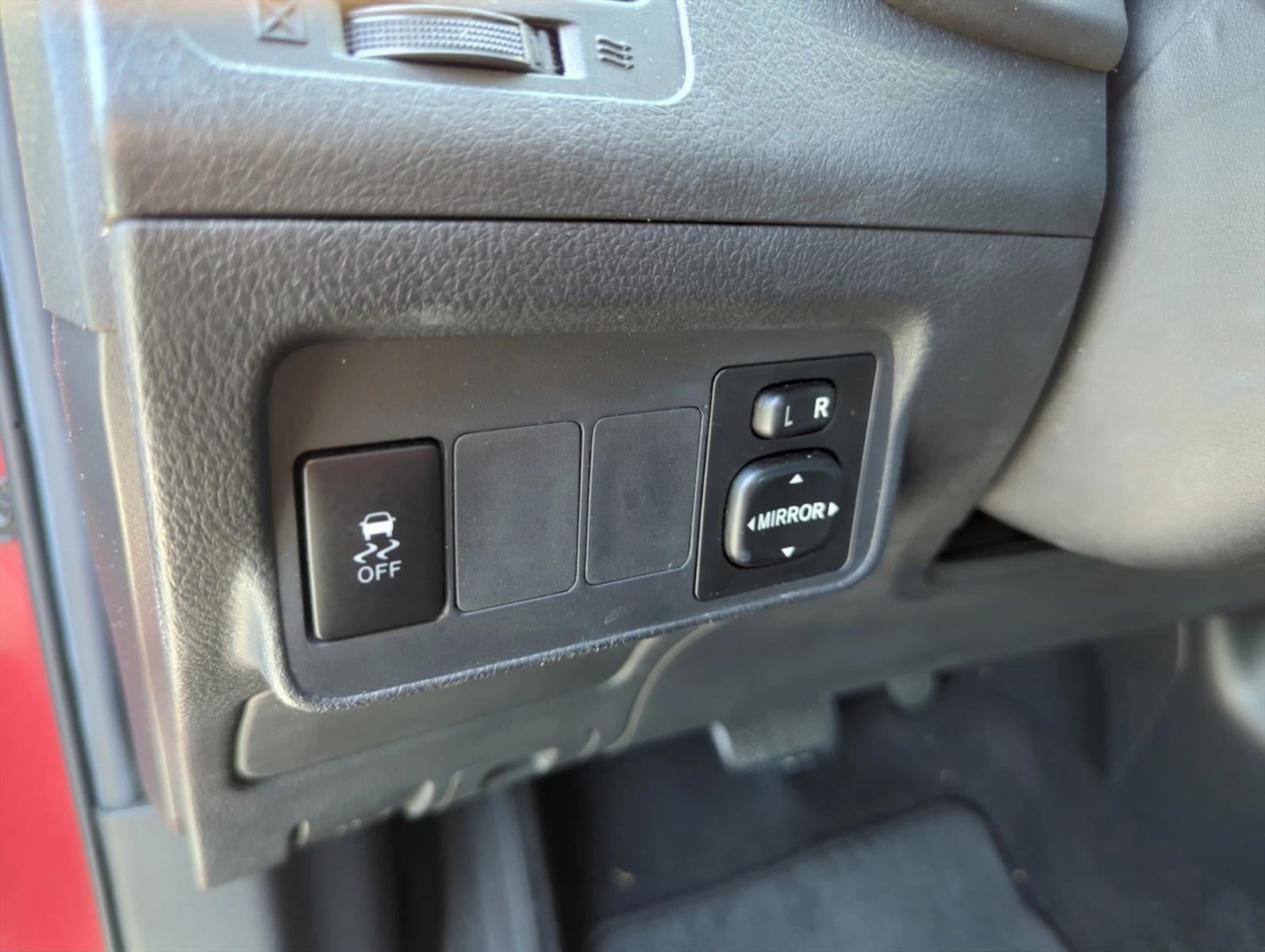 2013 Toyota Corolla 4dr Sdn Auto S (Natl)