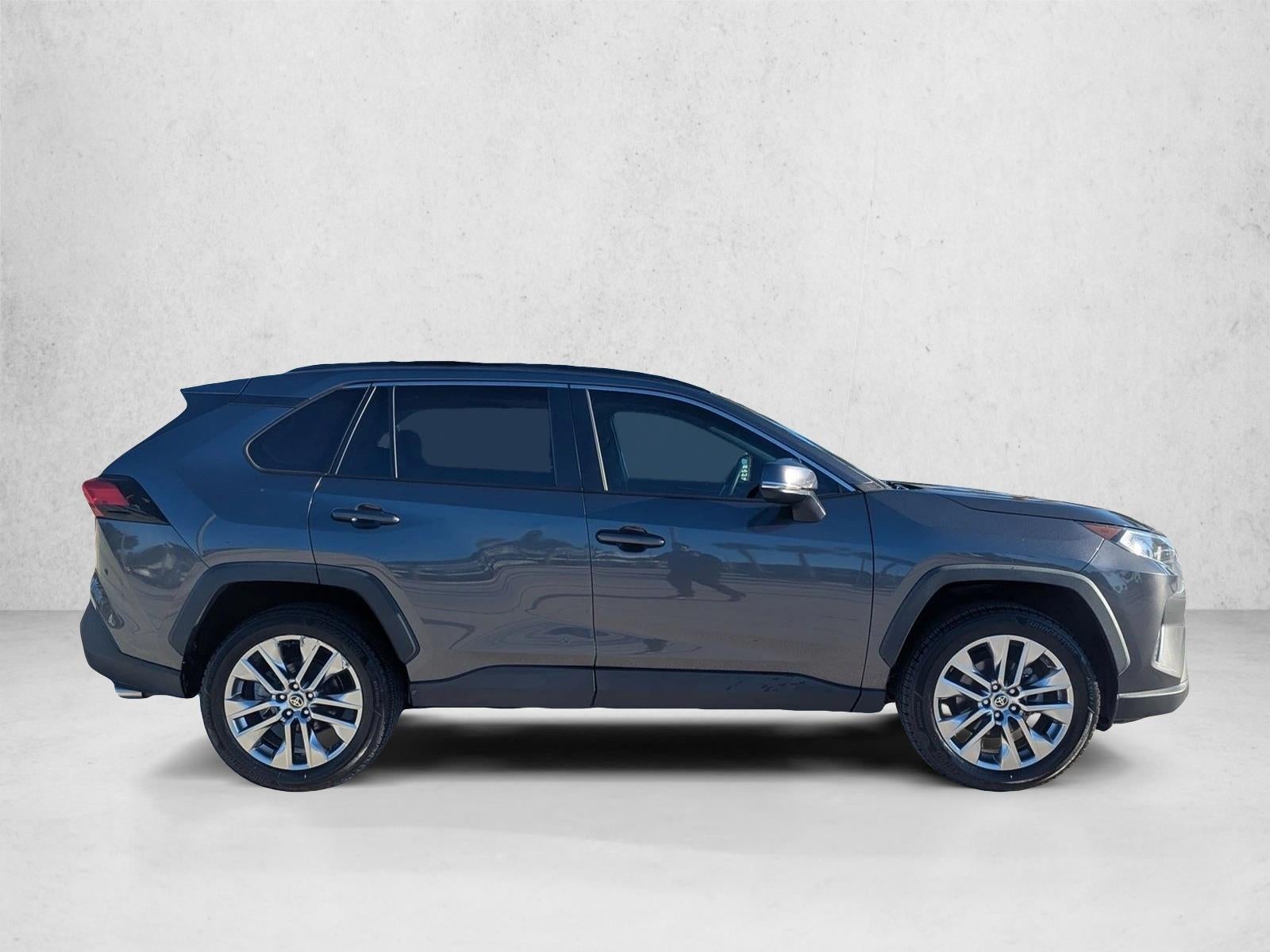 2021 Toyota RAV4 XLE Premium FWD (Natl)