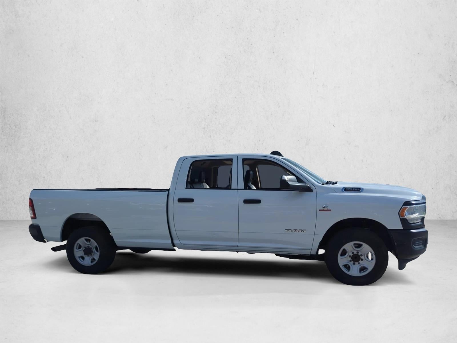 2019 RAM 3500 Tradesman 4x2 Crew Cab 8' Box