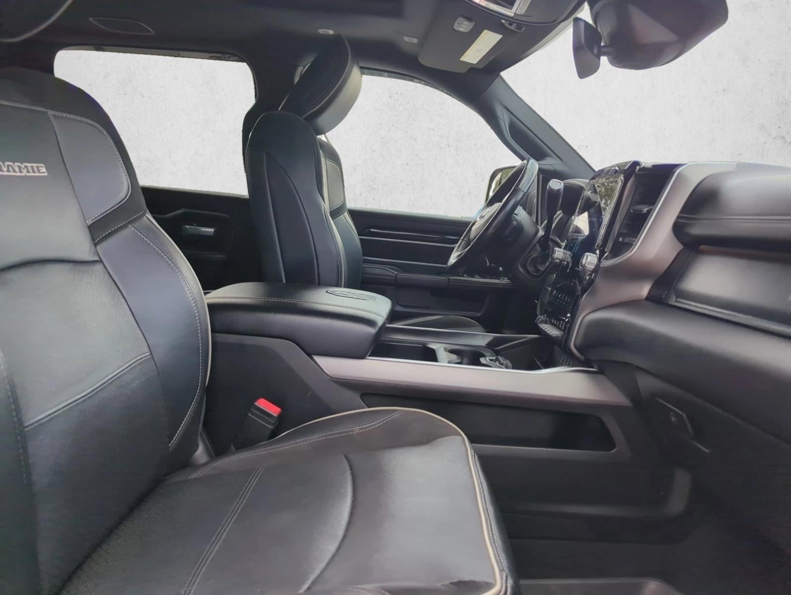 2020 RAM 3500 Laramie 4x4 Mega Cab 6'4" Box