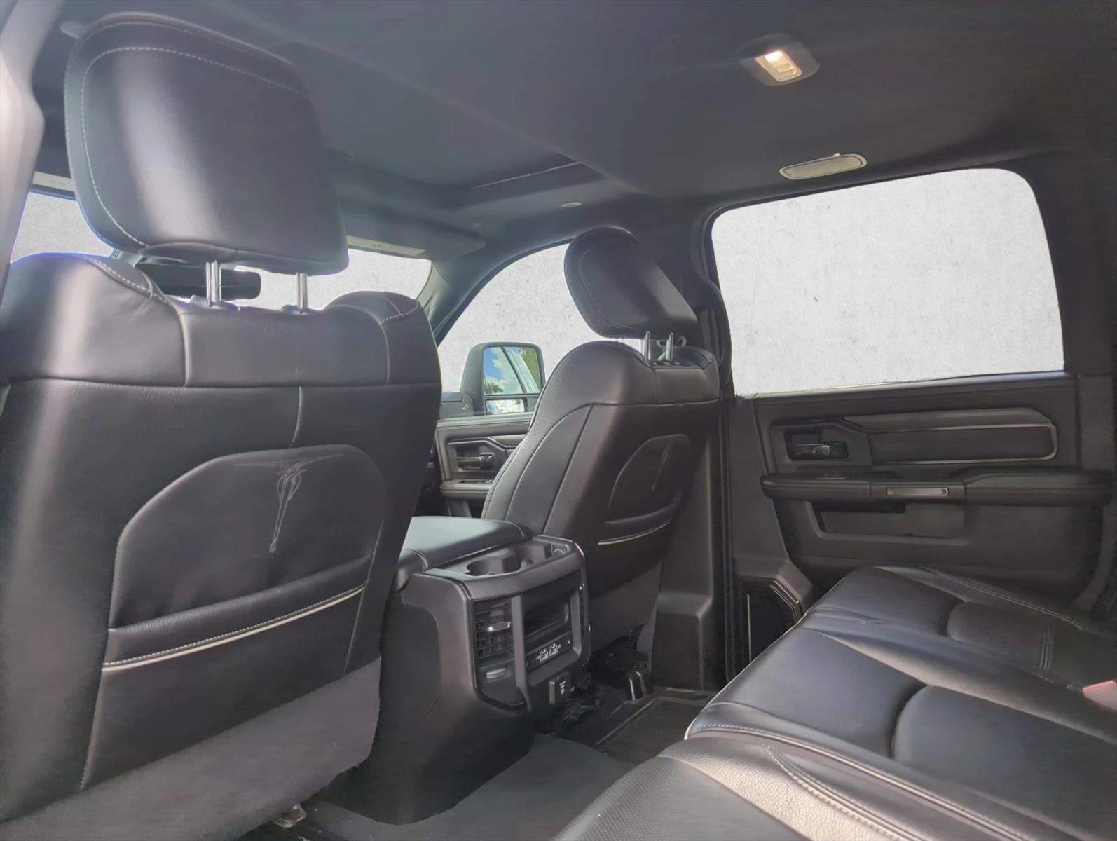 2024 RAM 3500 Limited 4x4 Mega Cab 6'4" Box