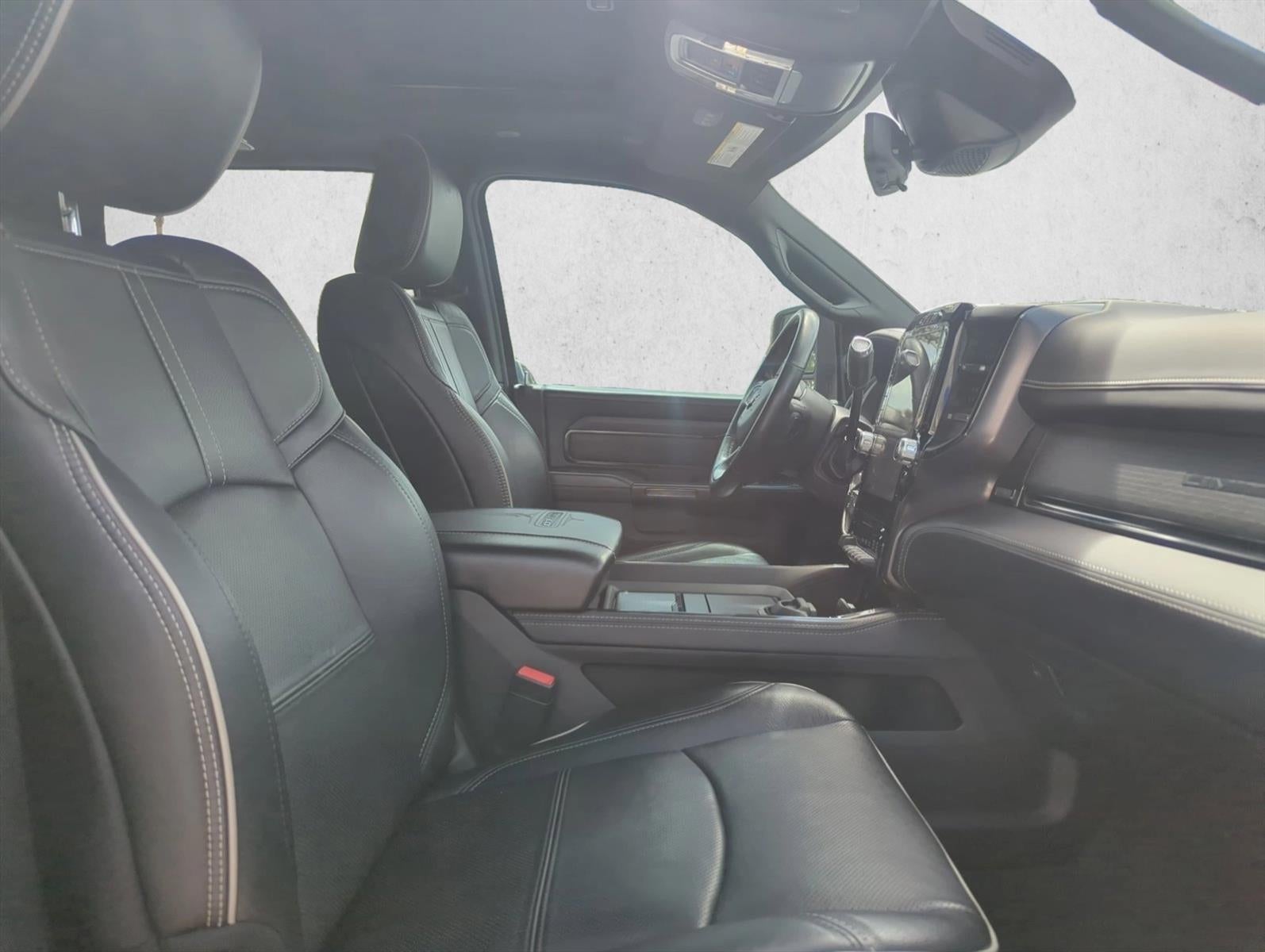 2024 RAM 3500 Limited 4x4 Mega Cab 6'4" Box