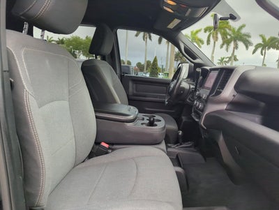 2022 RAM 3500 Tradesman 4x4 Crew Cab 8' Box