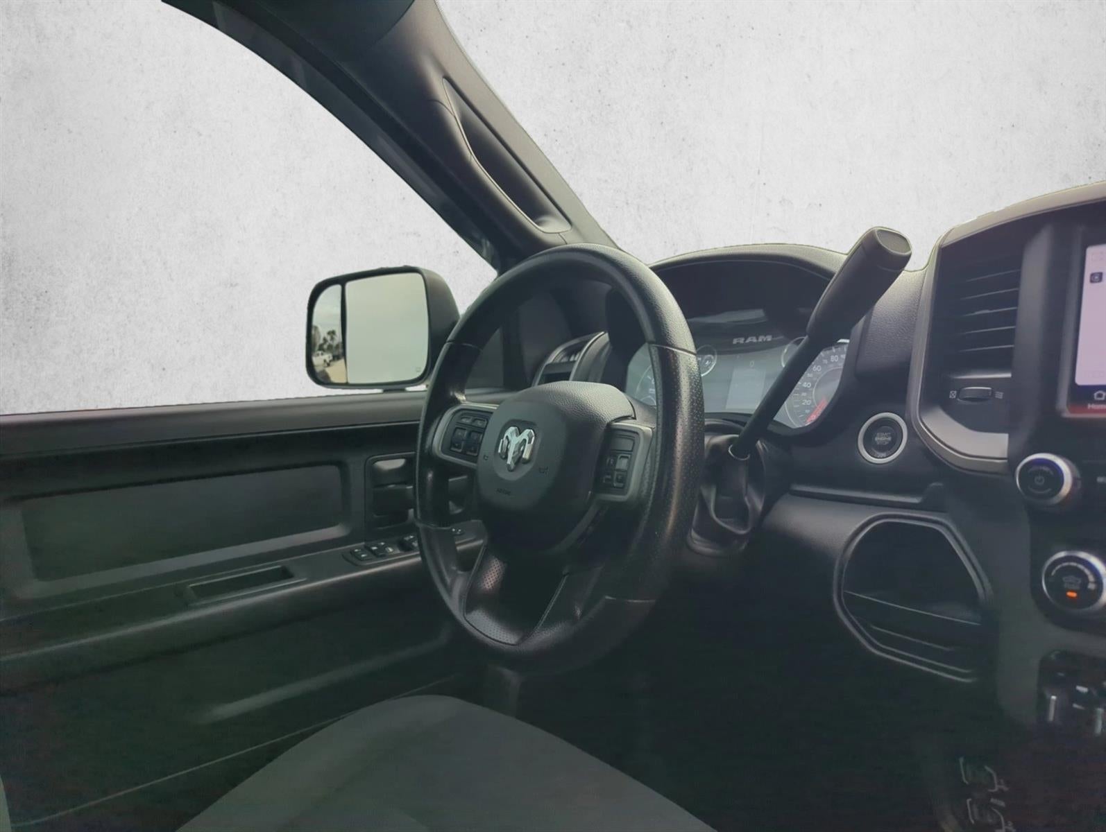 2022 RAM 3500 Tradesman 4x4 Crew Cab 8' Box