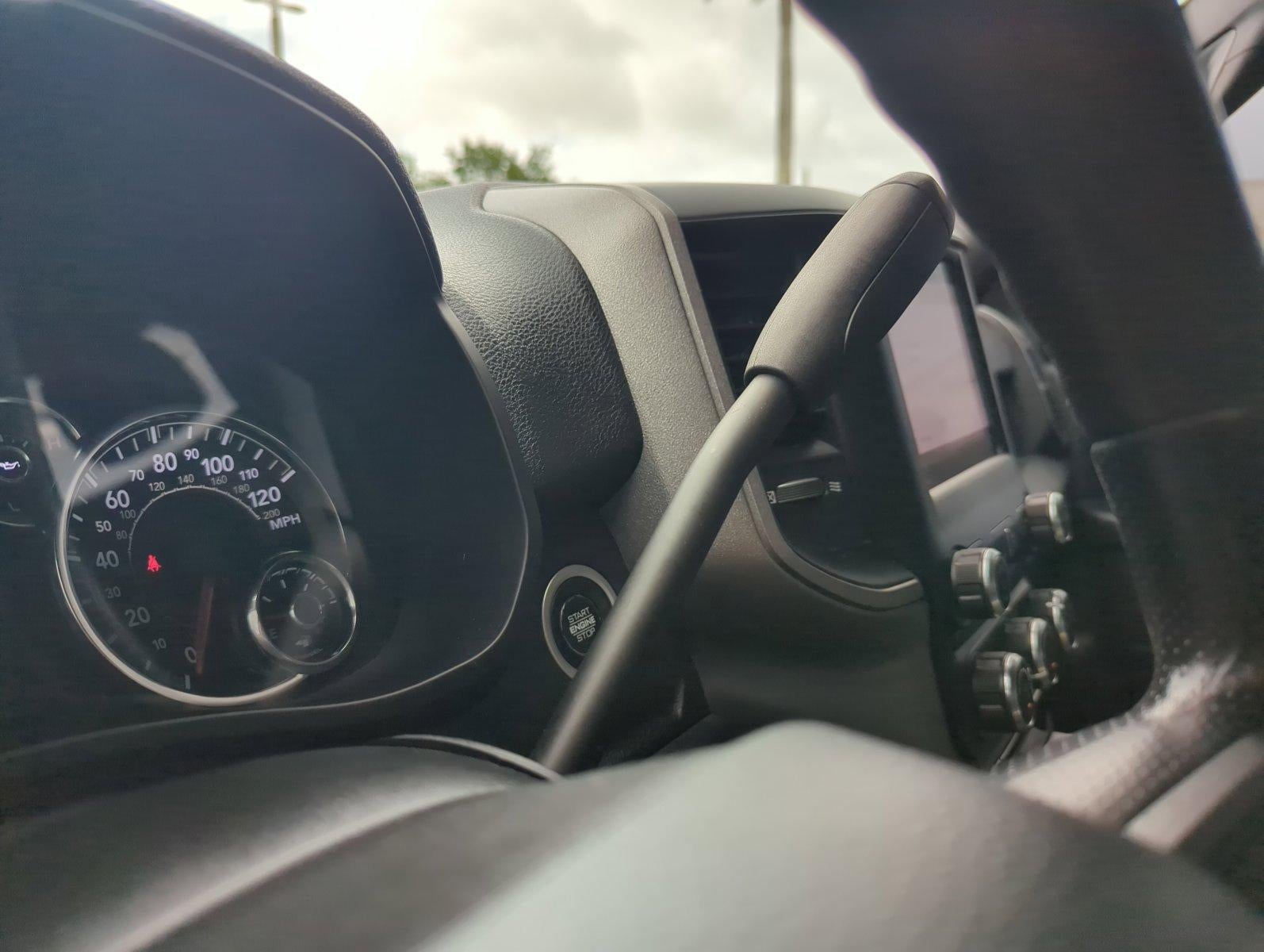 2022 RAM 3500 Tradesman 4x4 Crew Cab 8' Box