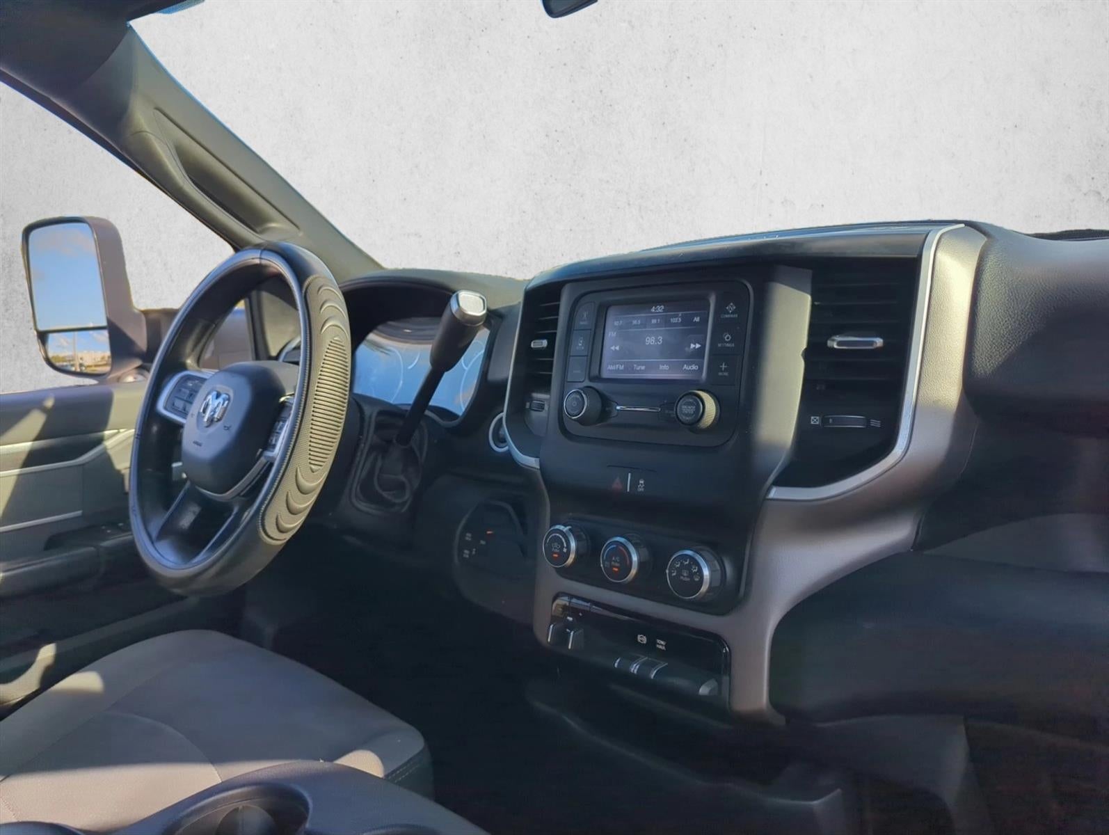 2021 RAM 2500 Big Horn 4x4 Crew Cab 8' Box