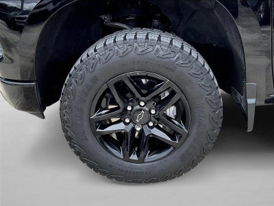 2024 Chevrolet Silverado 1500 Crew Cab Short Box 4-Wheel Drive Custom Trail Boss