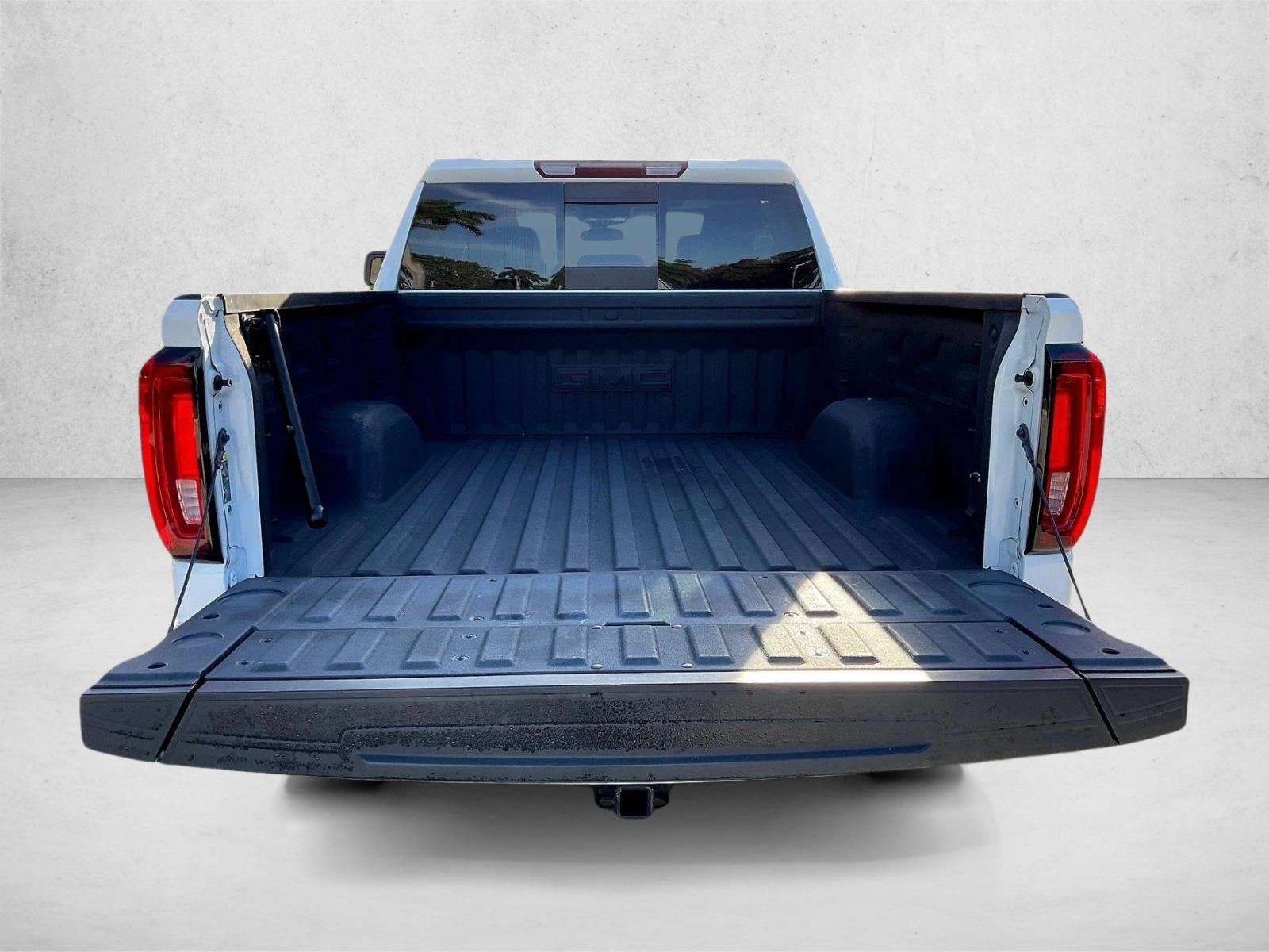 2023 GMC Sierra 1500 Crew Cab Short Box 4-Wheel Drive SLT
