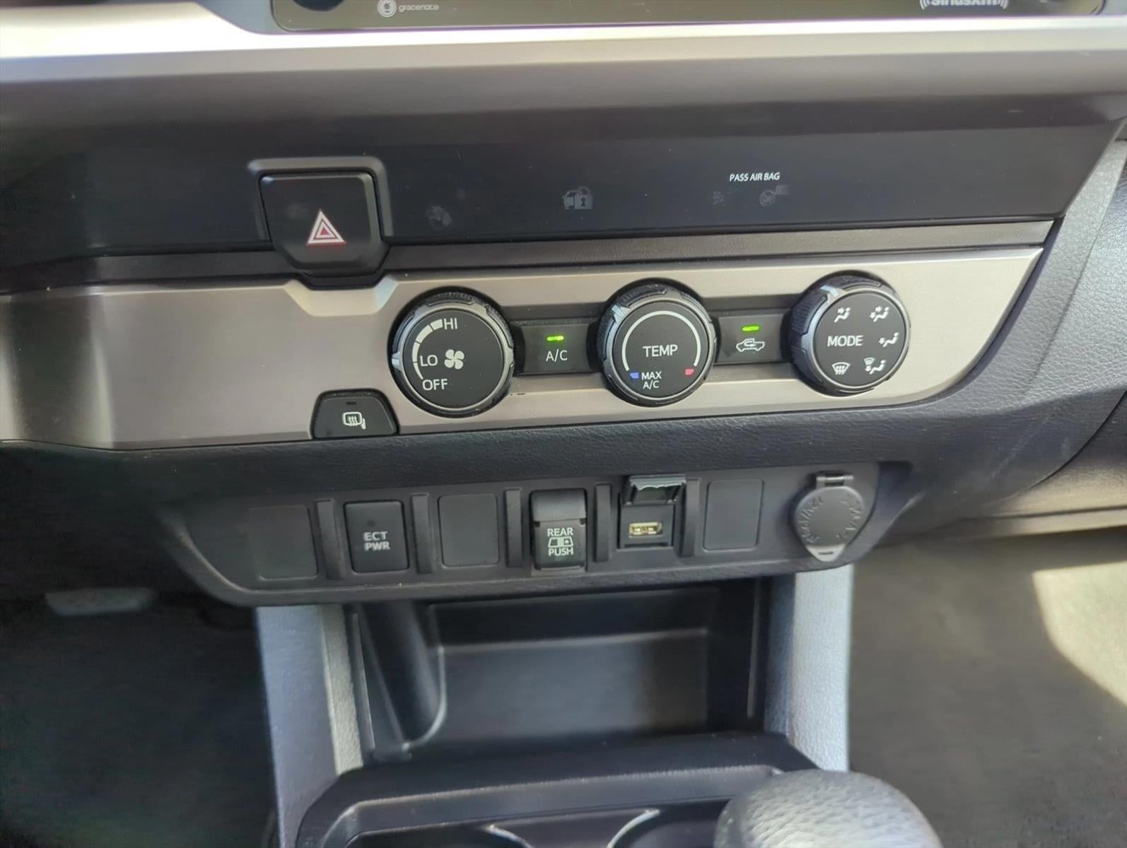 2020 Toyota Tacoma 2WD 2WD SR5 Double Cab 5' Bed V6 AT (GS)