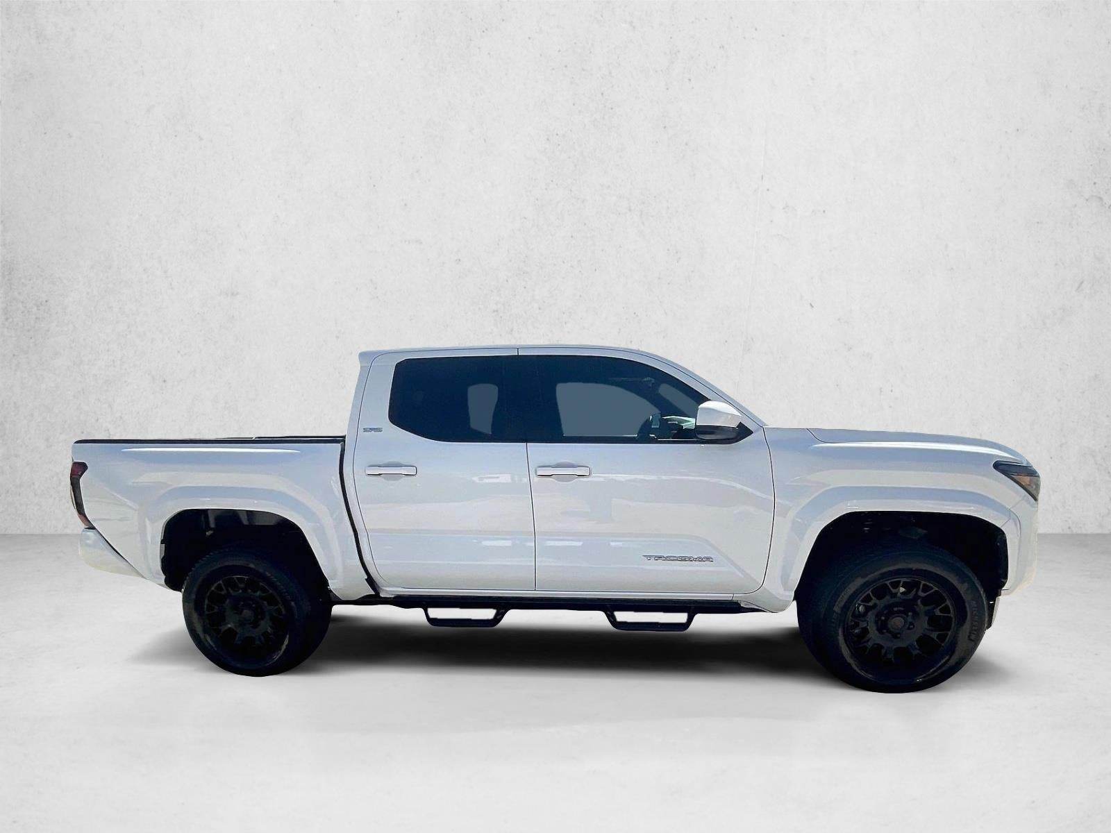 2024 Toyota Tacoma 2WD 2WD SR5 Double Cab 5' Bed AT (Natl)