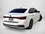 2025 Volkswagen Jetta SE Auto