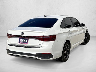 2025 Volkswagen Jetta SE Auto
