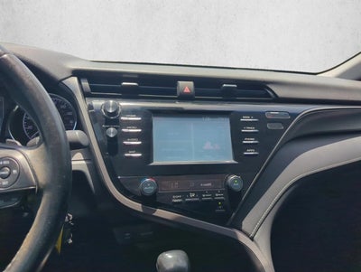 2019 Toyota Camry SE Auto (SE)