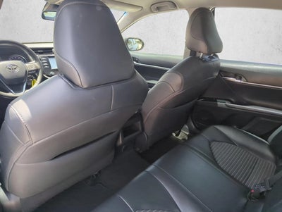2019 Toyota Camry SE Auto (SE)