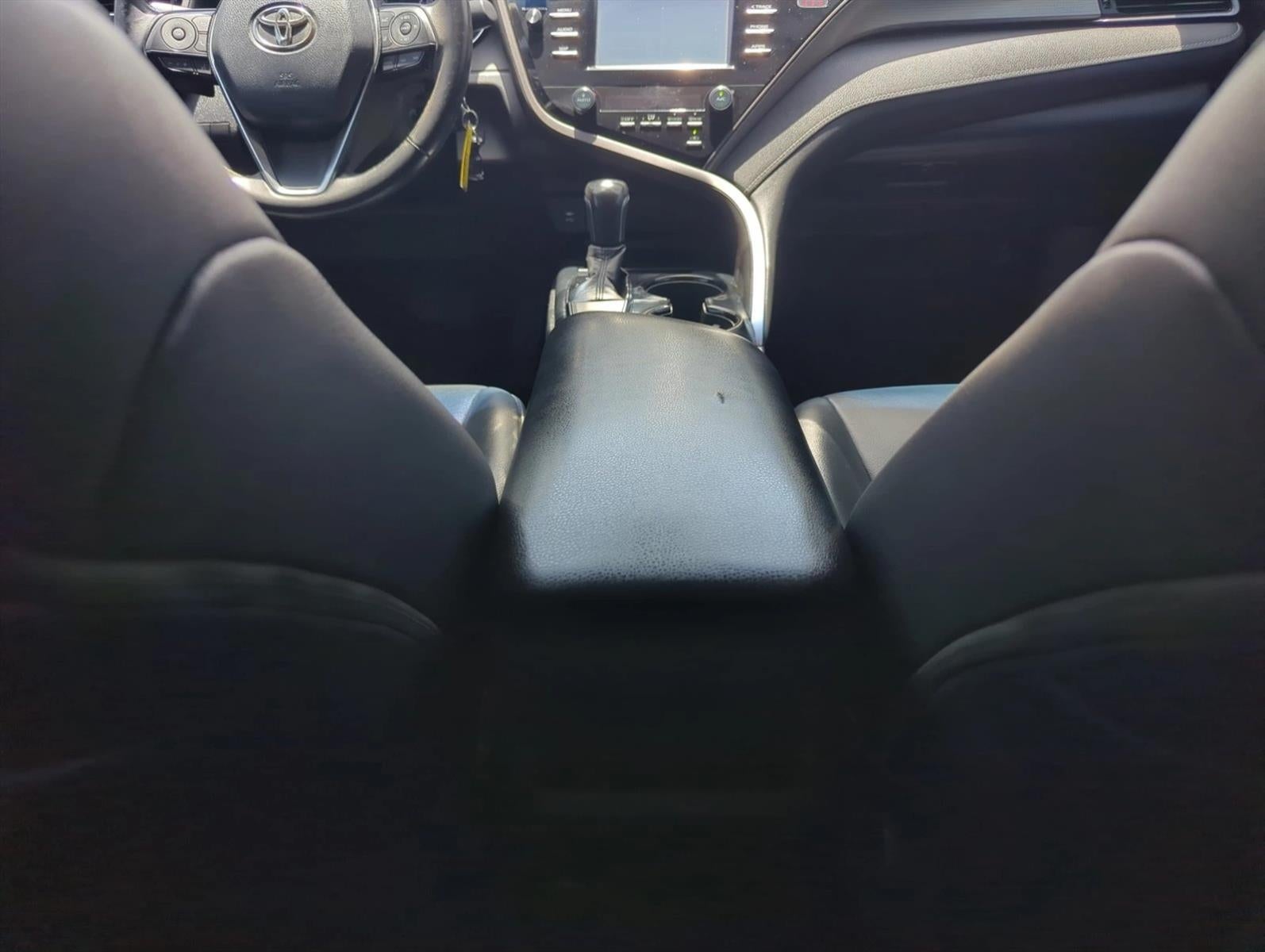 2019 Toyota Camry SE Auto (SE)
