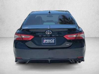 2019 Toyota Camry SE Auto (SE)