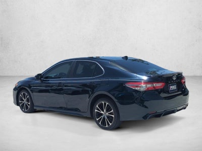 2019 Toyota Camry SE Auto (SE)