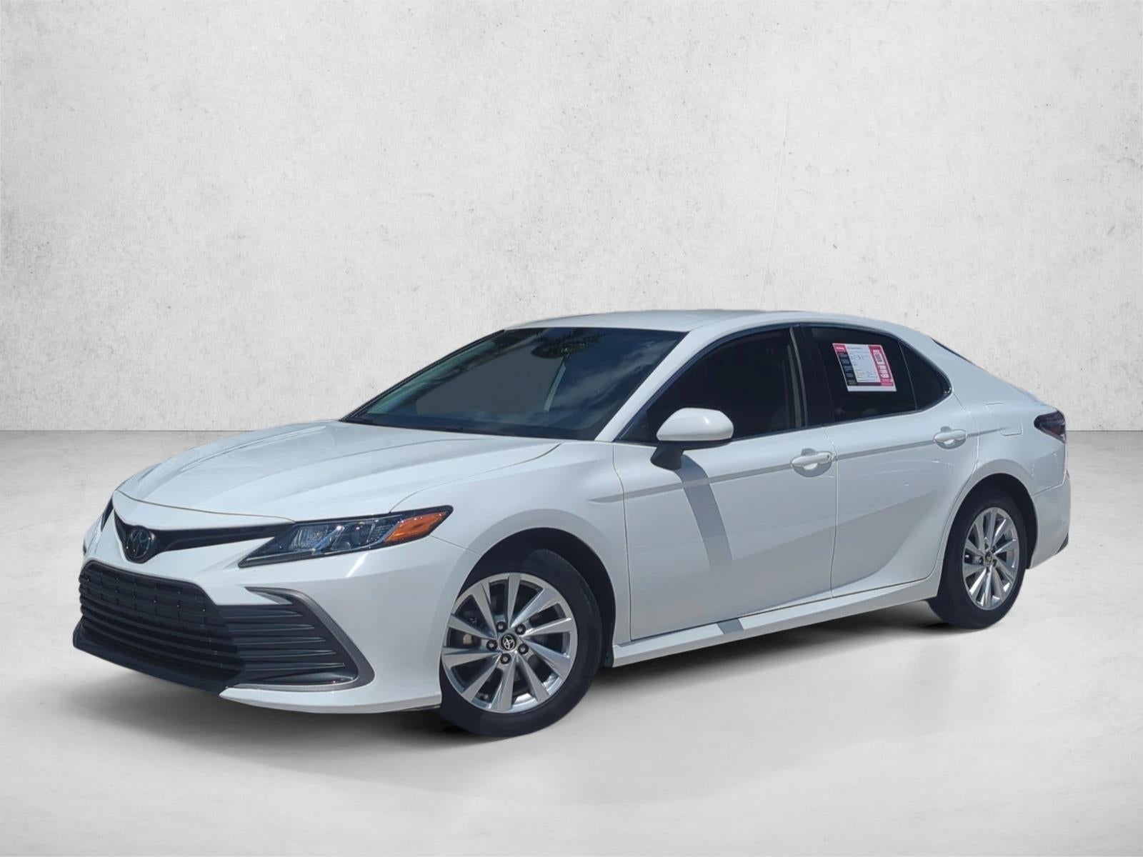2023 Toyota Camry LE Auto (SE)