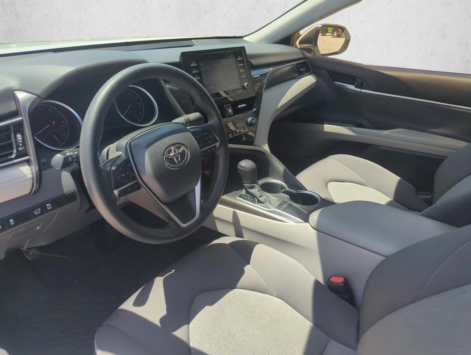 2023 Toyota Camry LE Auto (SE)