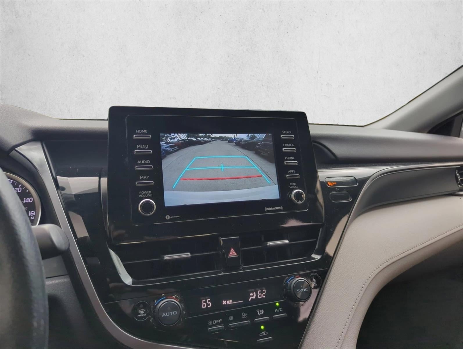 2023 Toyota Camry LE Auto (SE)