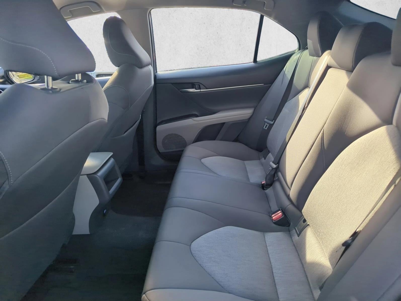 2021 Toyota Camry LE Auto (SE)