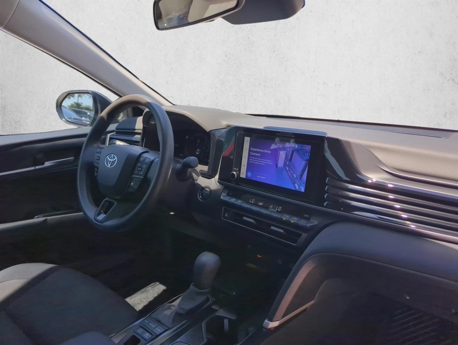 2025 Toyota Camry LE (SE)