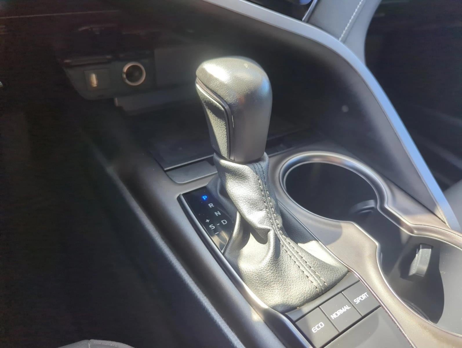 2024 Toyota Camry SE Auto (Natl)