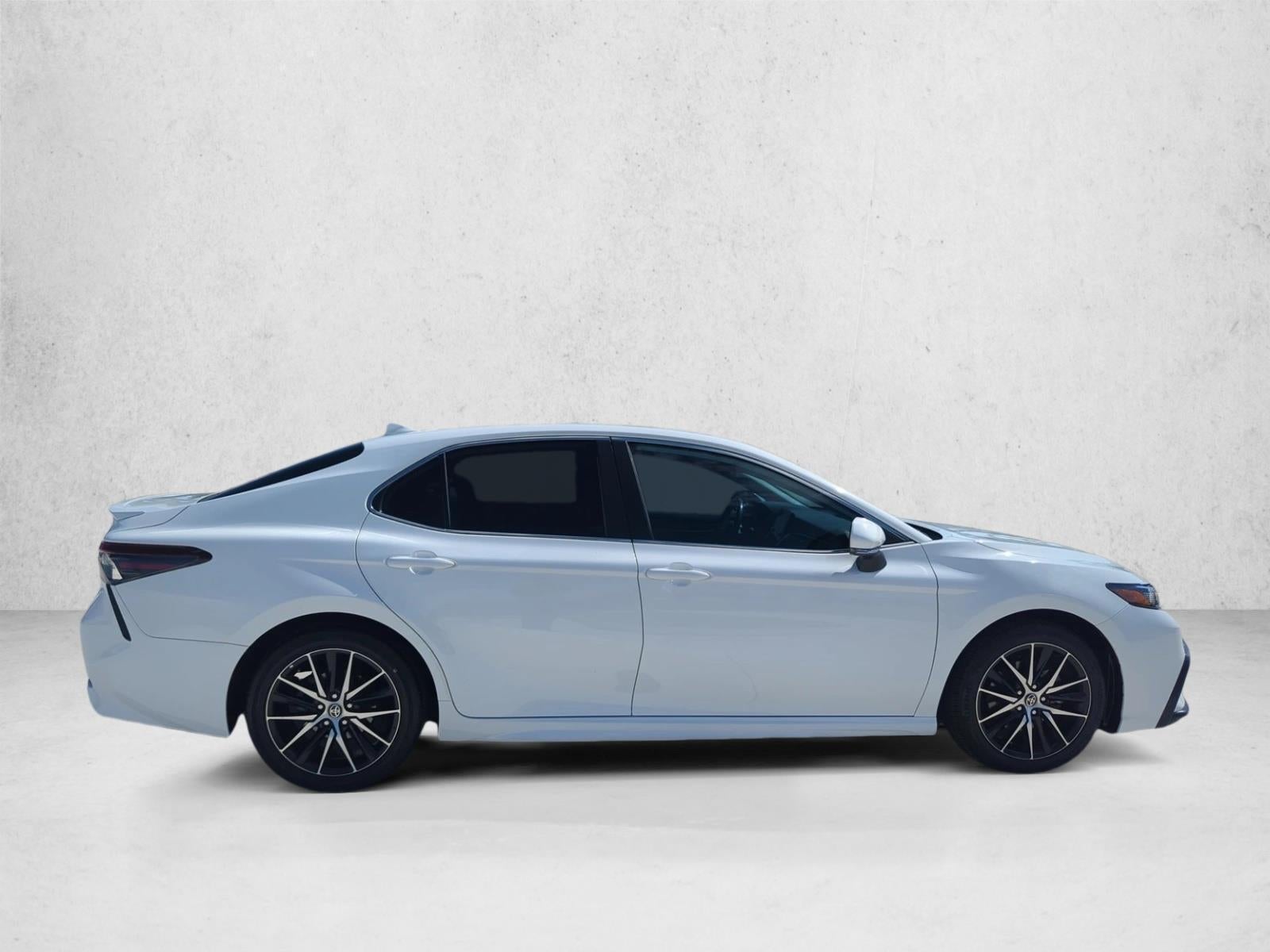 2024 Toyota Camry SE Auto (Natl)