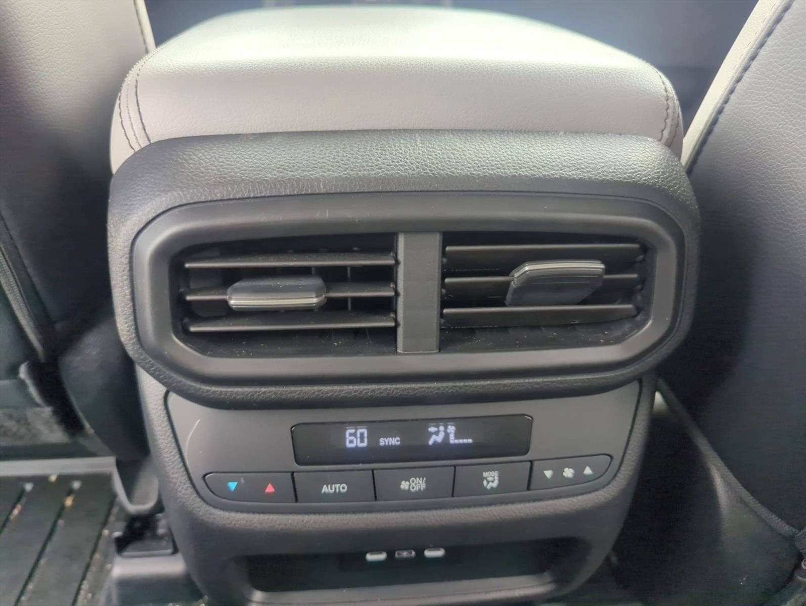 2025 Honda Pilot Touring 2WD