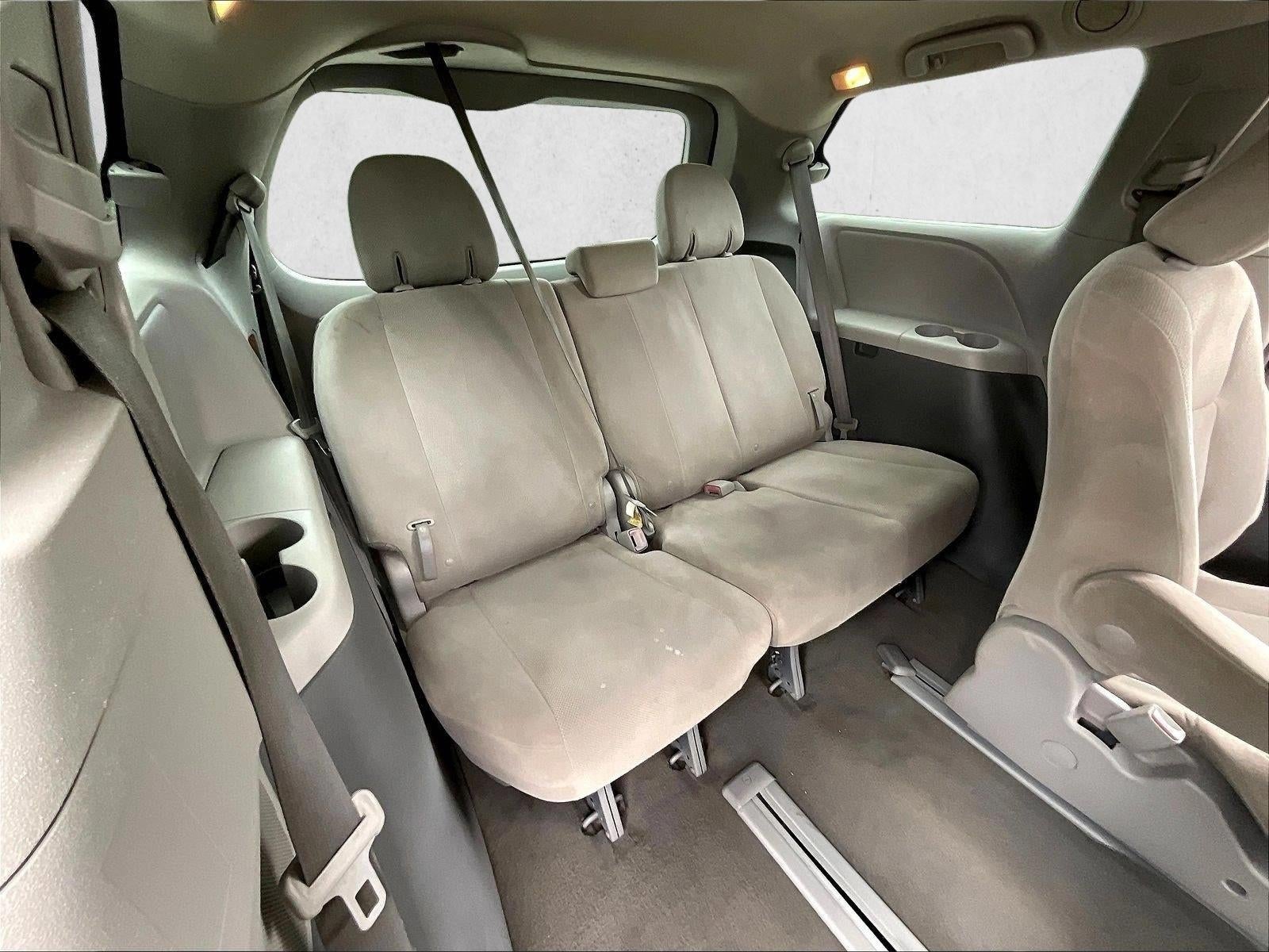 2017 Toyota Sienna L FWD 7-Passenger (Natl)