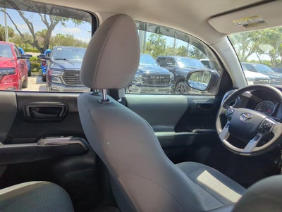 2019 Toyota Tacoma 2WD 2WD SR5 Double Cab 5' Bed V6 AT (GS)
