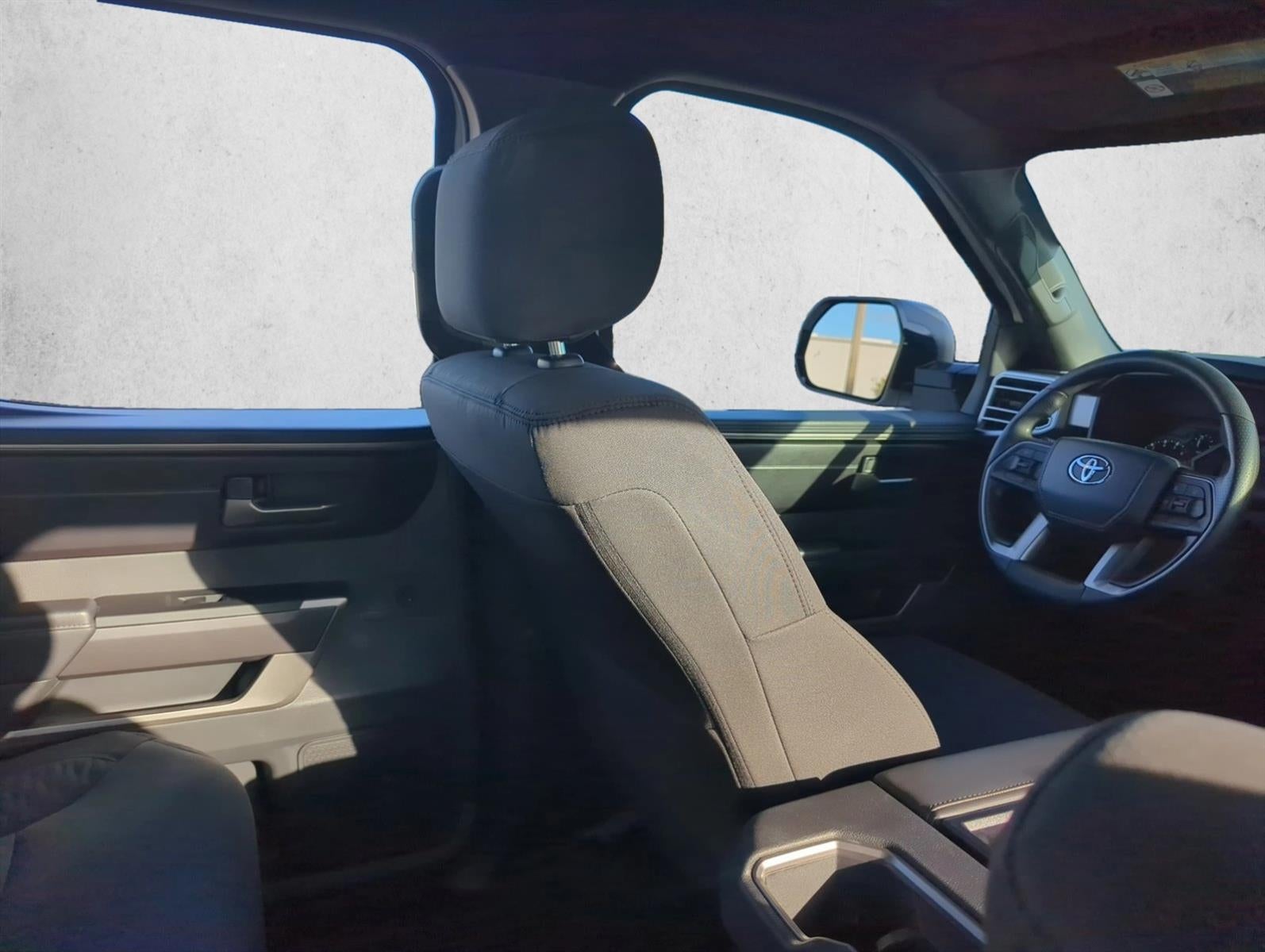 2025 Toyota Tundra 4WD 4WD SR5 CrewMax 5.5' Bed (Natl)