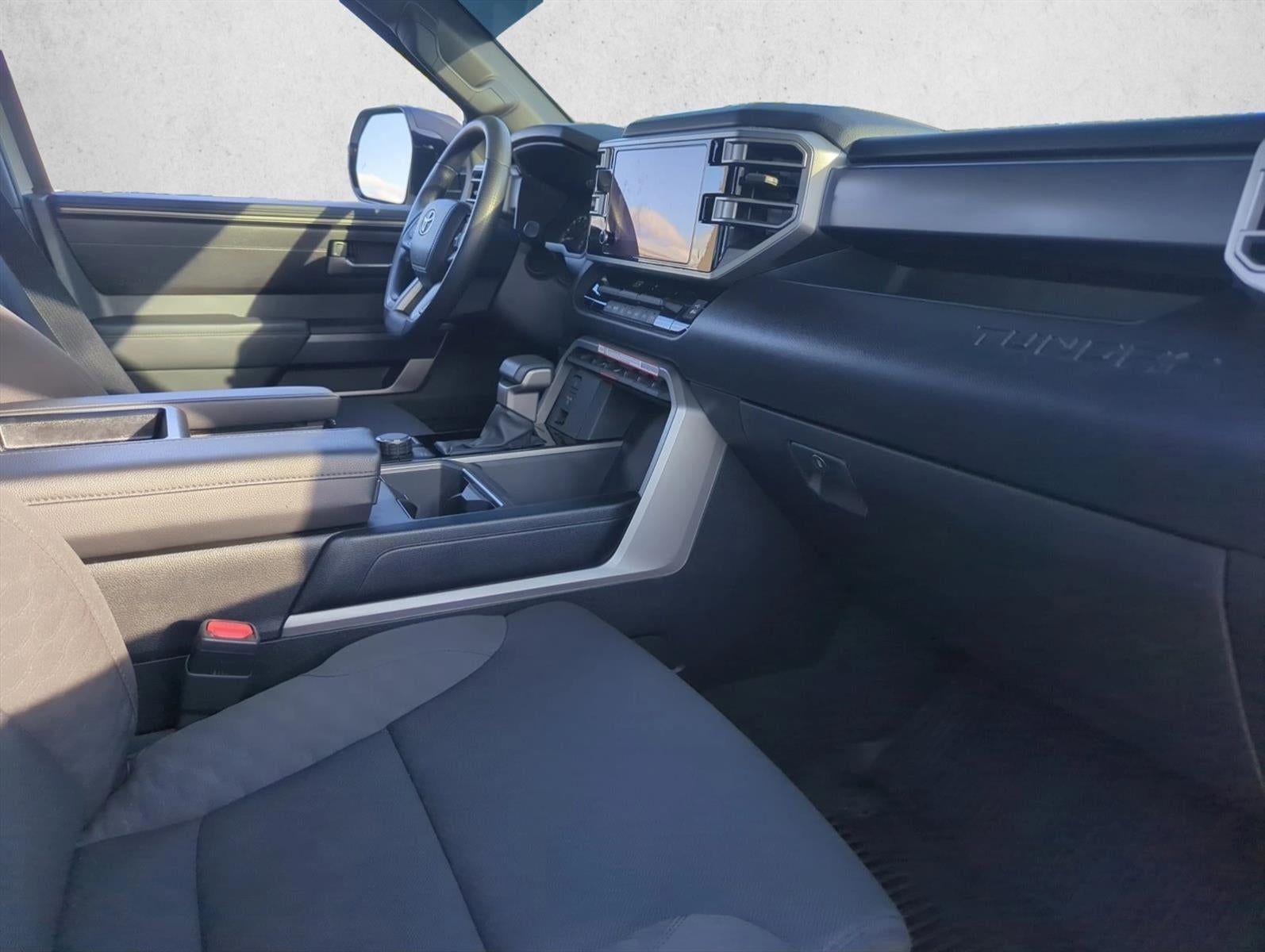 2025 Toyota Tundra 4WD 4WD SR5 CrewMax 5.5' Bed (Natl)