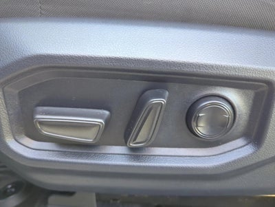 2025 Toyota Tundra 4WD 4WD SR5 CrewMax 5.5' Bed (Natl)