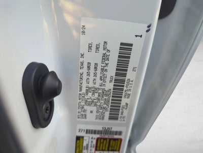 2025 Toyota Tundra 4WD 4WD SR5 CrewMax 5.5' Bed (Natl)