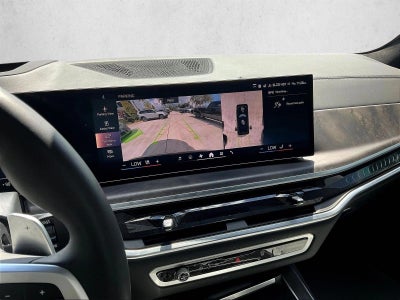 2025 BMW X7 xDrive40i Sports Activity Vehicle