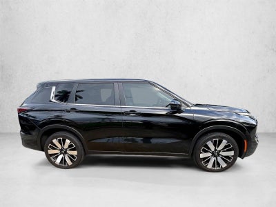2025 Mitsubishi Outlander SE FWD