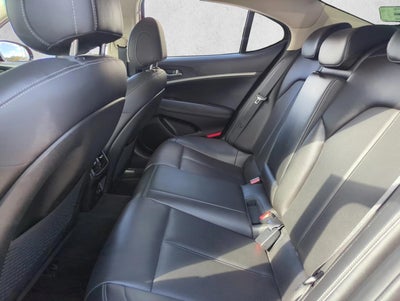 2022 Genesis G70 2.0T RWD