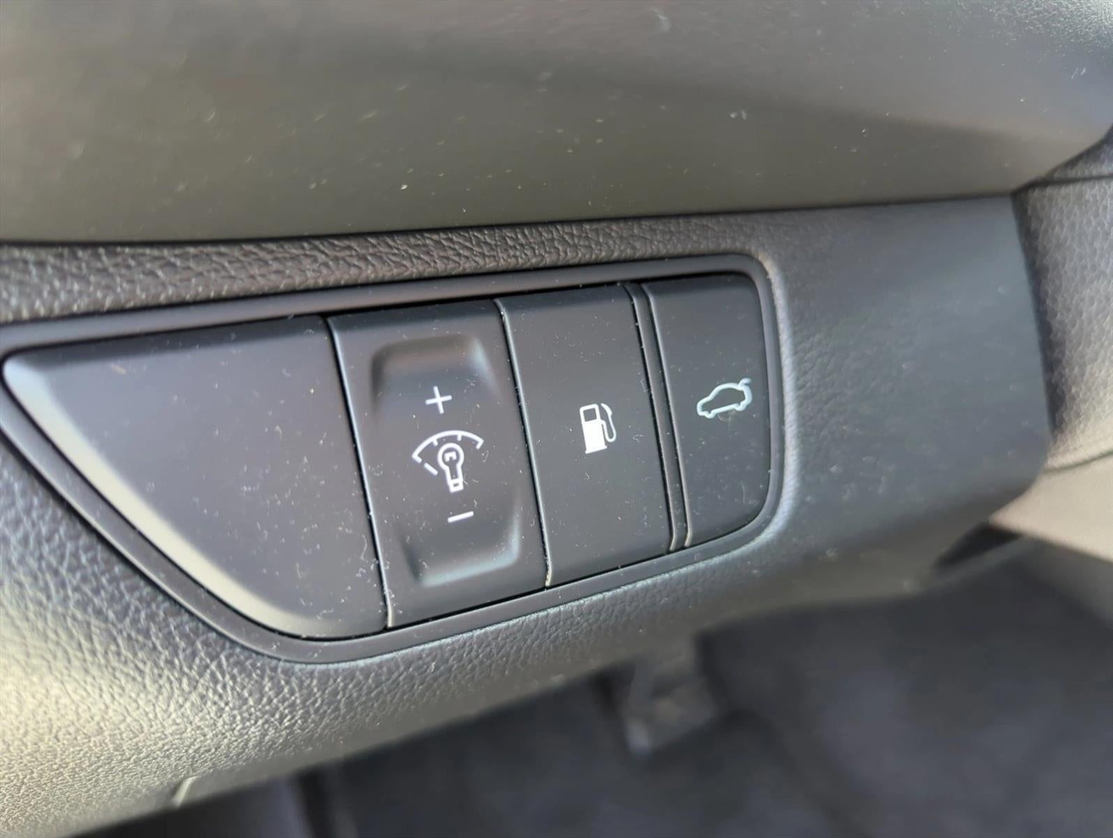 2022 Genesis G70 2.0T RWD