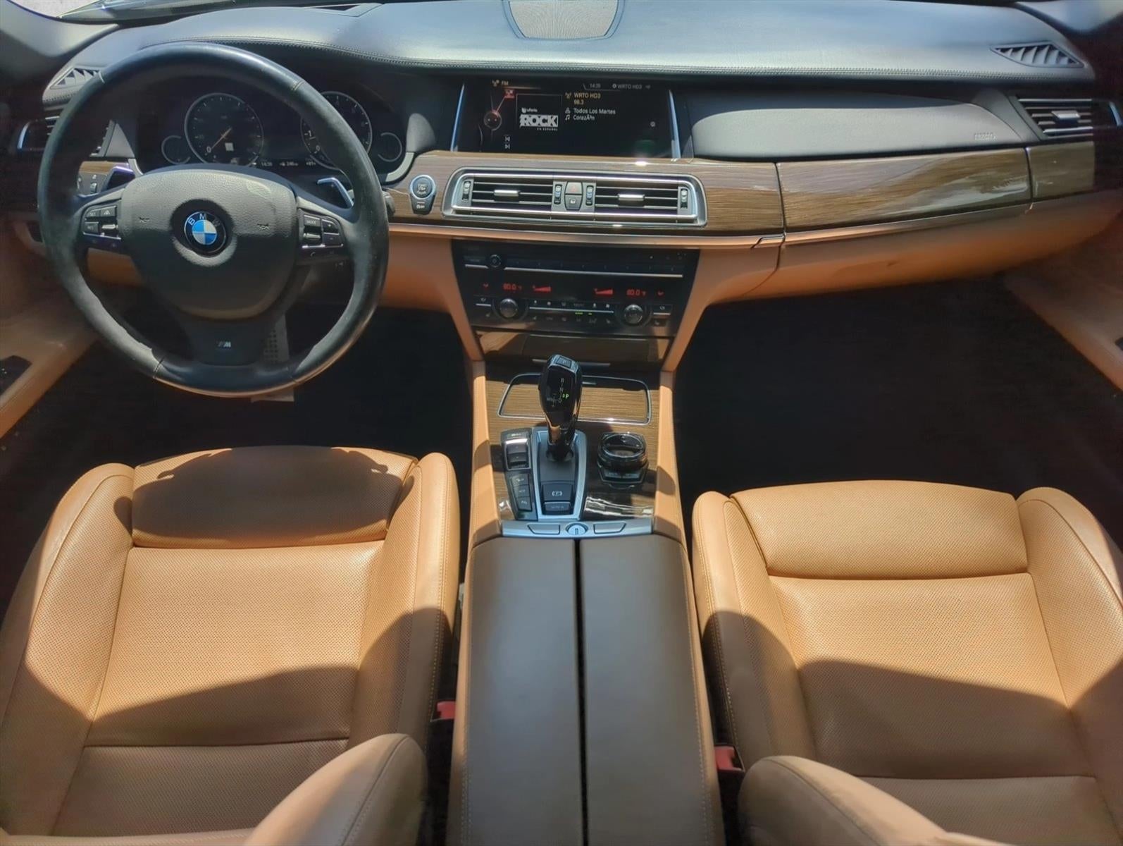2015 BMW 750i xDrive Sedan