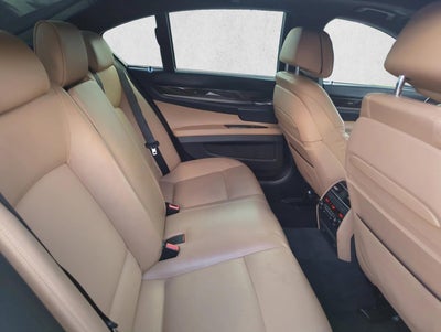 2015 BMW 750i xDrive Sedan