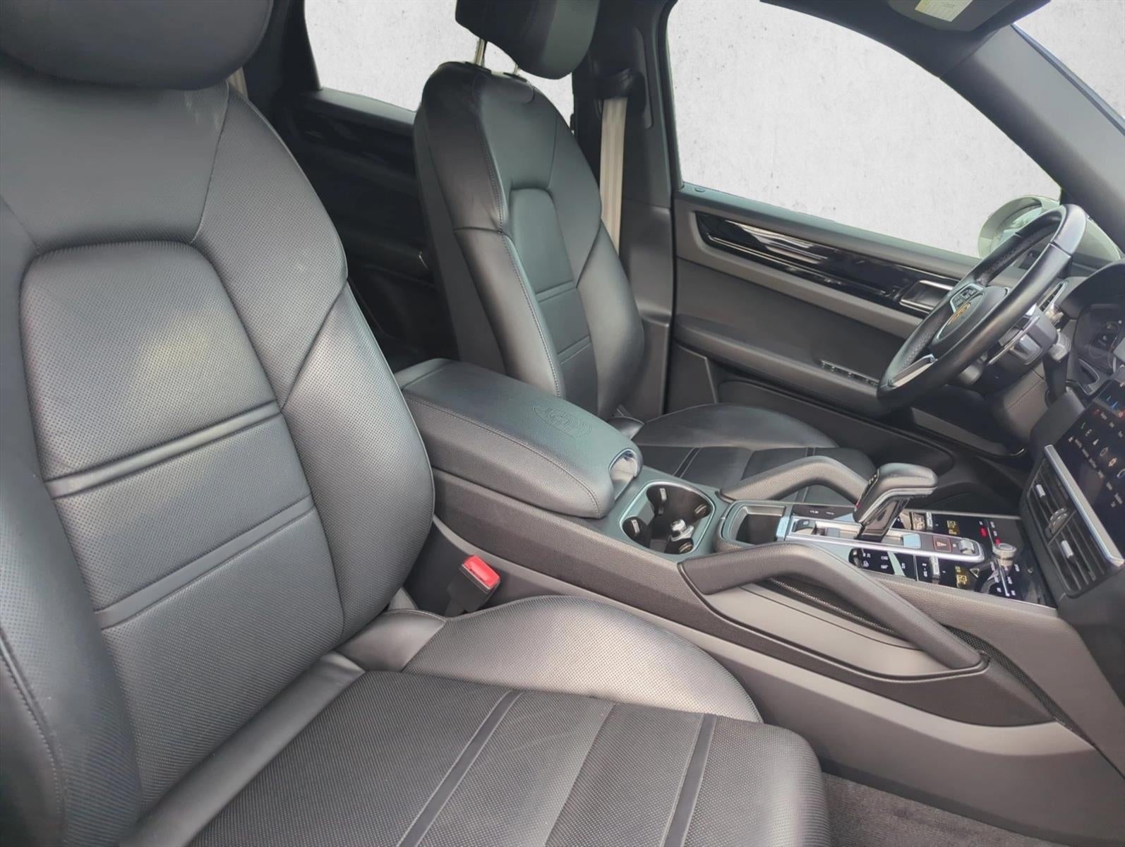2022 Porsche Cayenne Platinum Edition Coupe AWD