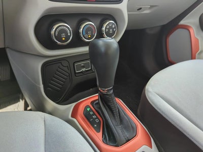 2015 Jeep Renegade FWD 4dr Latitude